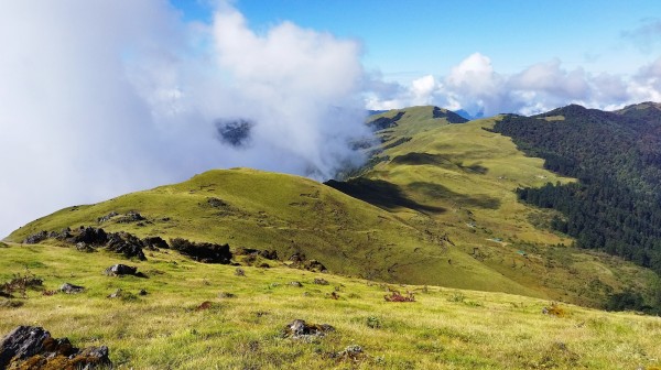 पर्यटकको रोजाइमा ‘मुन्दुम ट्रेल’   